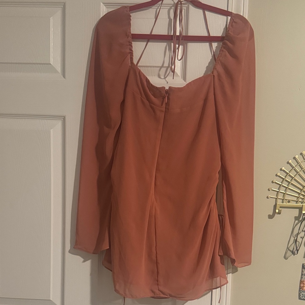 Chic Cutout Halter Long Sleeve Blush Dress - Picture 5 of 5